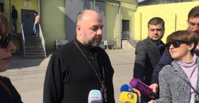 დეკანოზი გიორგი თევდორაშვილი მამა გიორგი მამალაძის შიმშილობის ფაქტს უარყოფს