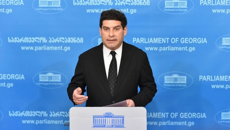 ვფიქრობ, პრეზიდენტის განცხადება უკავშირდება იმას, რომ იგი შესავალს აკეთებს შეწყალებასთან დაკავშირებით - ბექა დავითულიანი