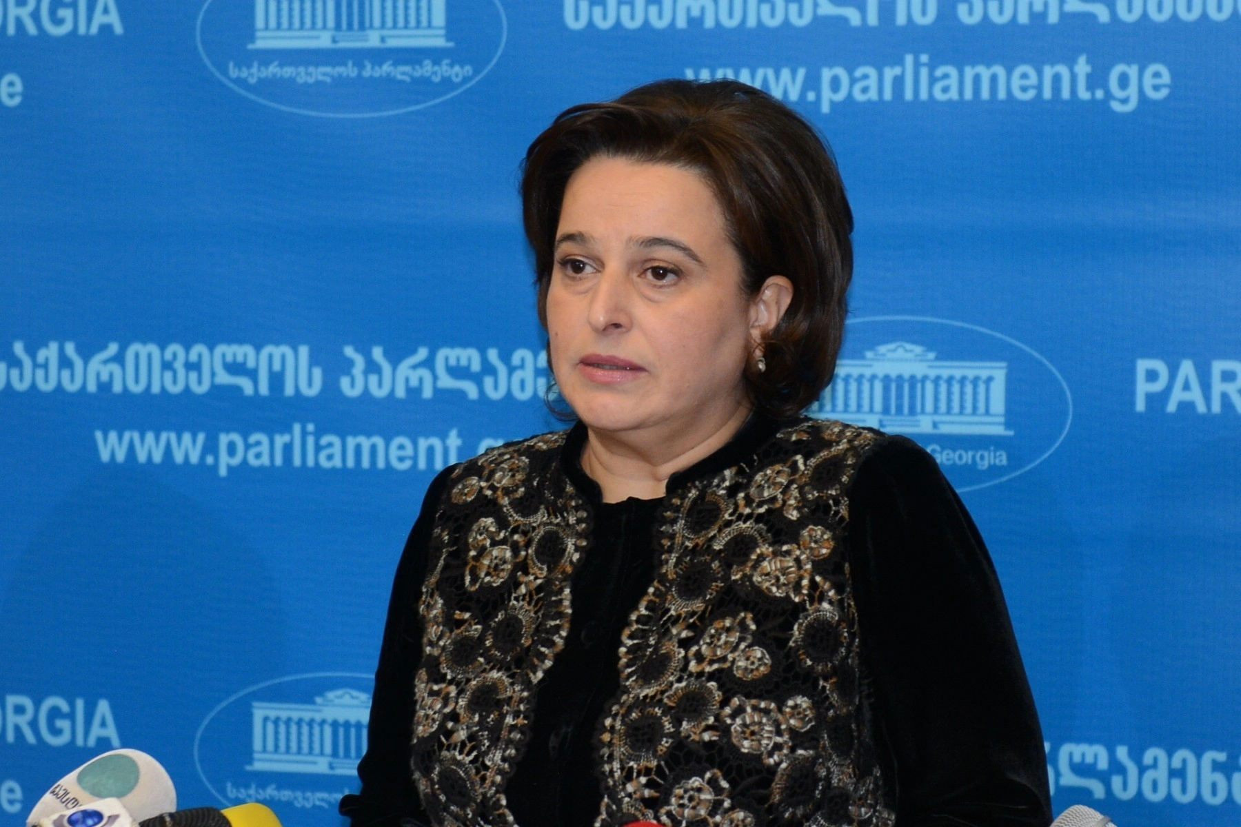  მანანა კობახიძე საპარლამენტო თანამდებობის გარეშე დარჩა