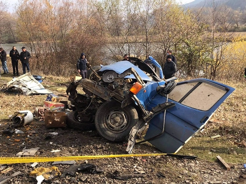 სოფელ ქვიშხეთთან ავტოსაგაზო შემთხვევის შედეგად 2 ადამიანი დაშავდა