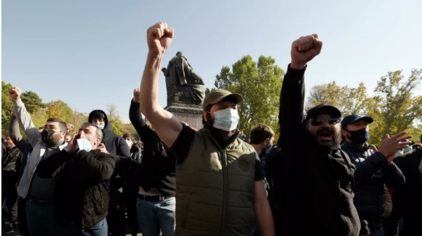 ერევანში ოპოზიციის ლიდერები დააკავეს