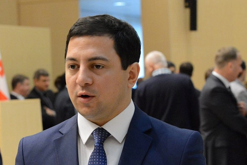  არჩილ თალაკვაძე გიორგი მღებრიშვილის პარლამენტში მისვლის აუცილებლობას ვერ ხედავს 