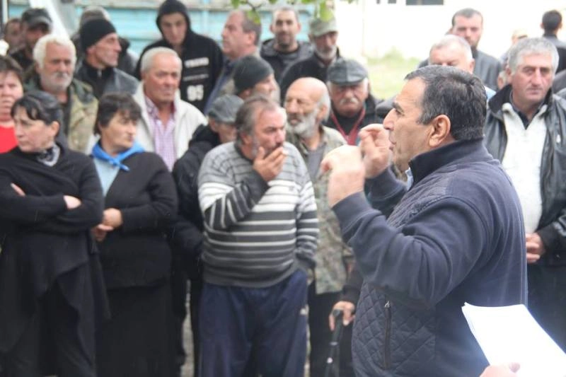თემურ ხუბულური დიცის, ხიდისთავის, ატენის და ბობნევის მოსახლეობას შეხვდა