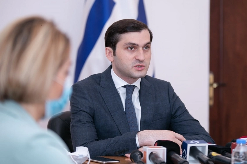 ნანგრევებში არიან ადამიანები. მაშველები აგრძელებენ მუშაობას - თორნიკე რიჟვაძე
