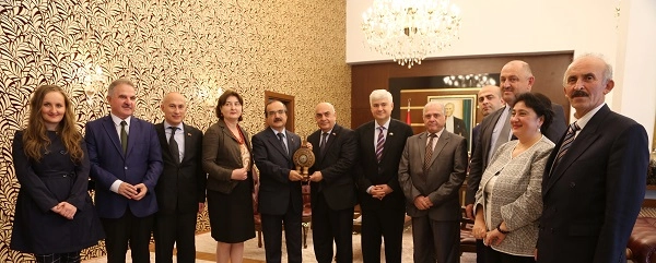  თურქეთში აფხაზეთის ავტონომიური რესპუბლიკის მთავრობის დელეგაციის პირველი ოფიციალური ვიზიტი შედგა