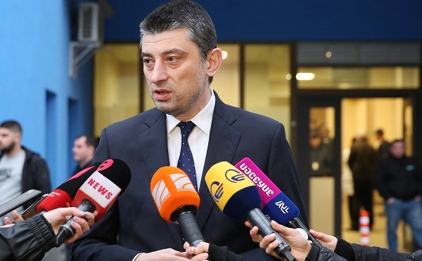 კარგად ვიცით სად არის სიმართლე და აქ მოვდივართ და ამ სიმართლეს ვეუბნებით - გიორგი გახარია პროკურატურაში გამოკითხეს