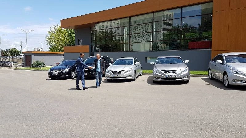  პროკურატურა: 5 ავტომანქანა და 80 000 ლარი კანონიერ მფლობელებს დაუბრუნდებათ