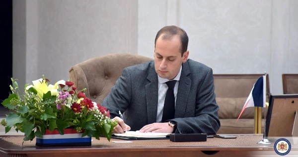 მიხეილ ჯანელიძემ სამძიმრის წიგნში ჩანაწერი დატოვა