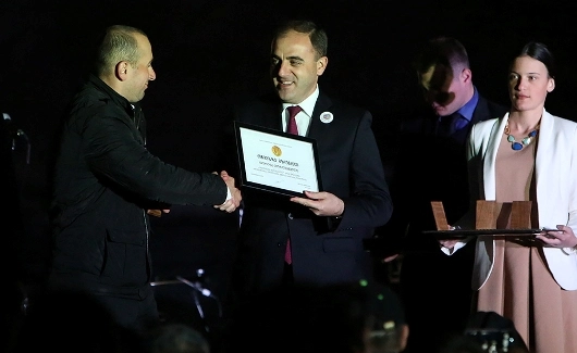 დედაქალაქის მერმა „თბილისზე მზრუნველი“ მოქალაქეები დააჯილდოვა