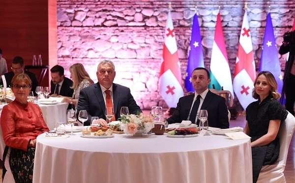 ვიქტორ ორბანის ვიზიტი ამ კრიტიკულ დროს, ძალიან მნიშვნელოვანია ქართველი ხალხისთვის, რათა ყველამ დაინახოს, ვინ არის ნამდვილი მეგობარი, რომელიც მხარს გვიჭერს და ვისაც სურს ნახოს საქართველო ევროპაში - ირაკლი ღარიბაშვილი
