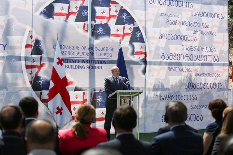 პრეზიდენტი: მომავალში შევძლებთ ჩვენი ქვეყნის თავდაცვისუნარიანობის განმტკიცებას