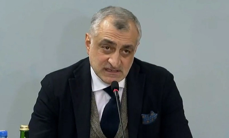 პროკურორის თქმით, ხაზარაძის მიერ წარდგენილ წერილზე მაიდენტიფიცირებელი ნიშანი არ იყო 