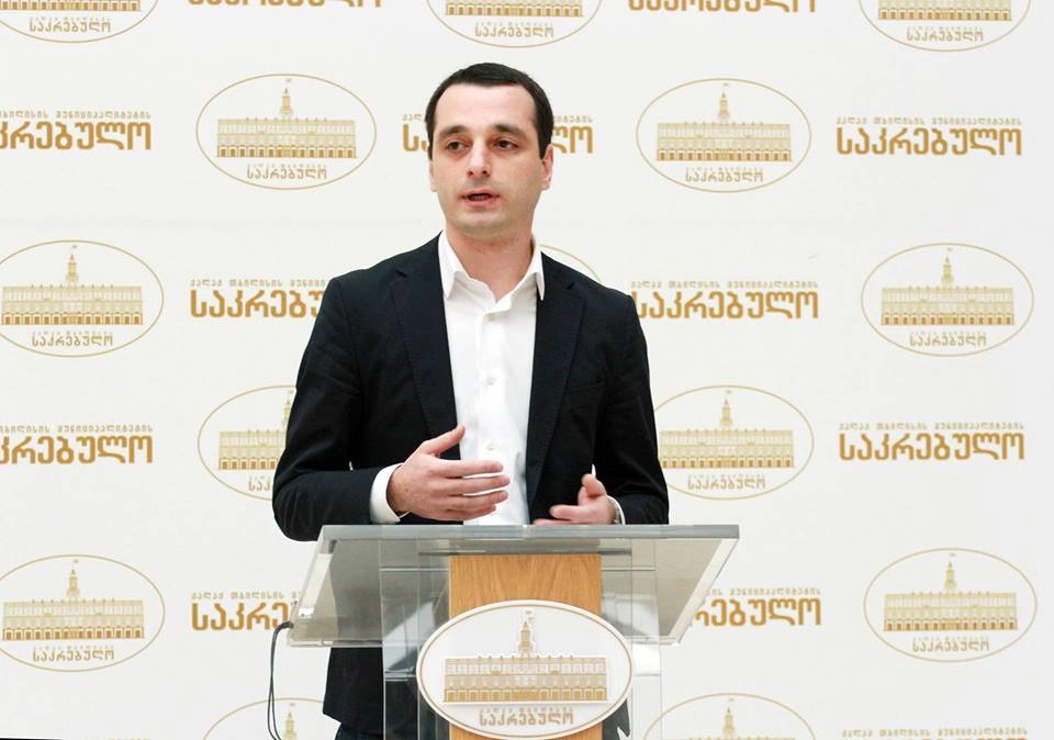 ხელისუფლებამ, არჩევნებისთვის მზადების ნაცვლად, საარჩევნო ხმების გაყალბებისთვის მზადება დაიწყო - ირაკლი აბესაძე