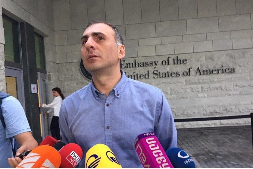 ეს ულვაშებგაპარსული სერგო ორჯონიკიძე ერეკლეს მოედნიდან აპირებს საქართველოს რუსეთიზაციას - ალეკო ელისაშვილი სალომე ზურაბიშვილზე