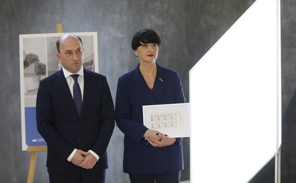 „საქართველოს ფოსტამ“, ტელემაუწყებლობის 65 წლის იუბილესთან დაკავშირებით, პირველი არხის მარკა გამოსცა