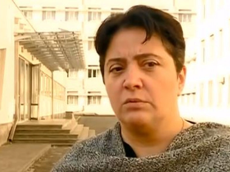 ადამიანი, რომელიც ჯიბეში დანას ჩაიდებს, ვფიქრობ, ის პოტენციური მკვლელია - 1-ლი ექსპერიმენტული სკოლის დირექტორი