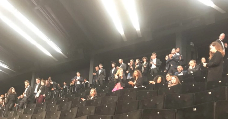 კანის კინოფესტივალზე მაყურებლებმა ლარს ფონ ტრიერის ფილმის პრემიერა ძალადობის სცენების გამო დატოვეს