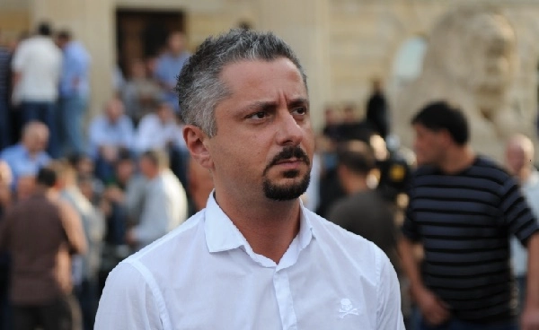 შსს-ში ნიკა გვარამიას გამოკითხვა მიმდინარეობს