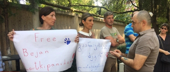 20 ივნისის საქმეზე დაკავებული ბეჟან ლორთქიფანიძის ოჯახმა სააპელაციო სასამართლოს პეტიციით მიმართა