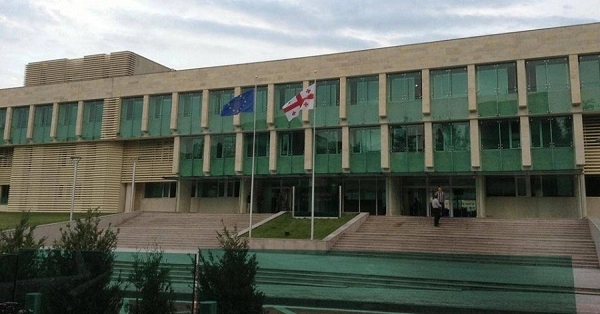 სუს-ის ანტიკორუფციულმა სააგენტომ დიდი ოდენობით ქრთამის აღების ფაქტზე ერთი პირი დააკავა