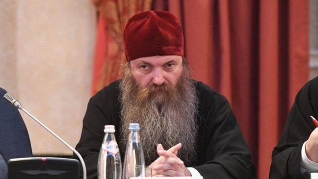 ბოლშევიკებს მაგონებს ევროპისკენ მიმავლები, მაუზერები და წითელვარსკვლავიანი ქუდები აკლიათ - მეუფე იაკობი 