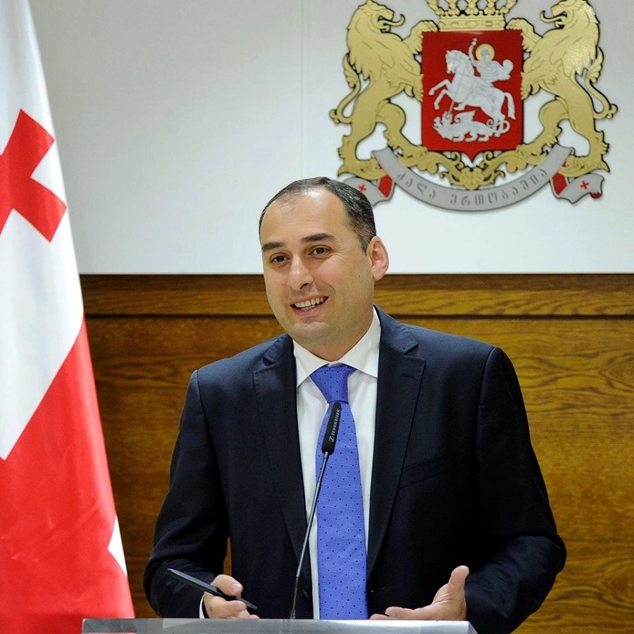 უკვე დაკონტრაქტებულია კომპანია, რომელიც აკეთებს იმ შენობის დიზაინს და კონცეფციას, სადაც ერთიანი სერვისცენტრი განთავსდება 