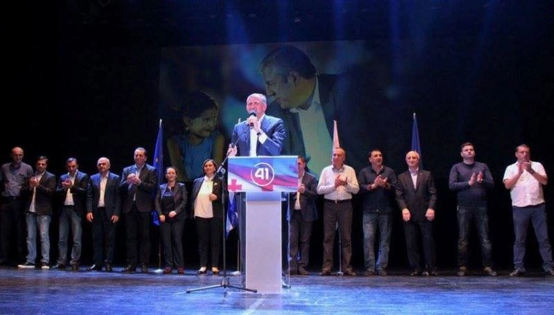 „ქართული ოცნების“ აჭარის მაჟორიტარი დეპუტატობის კანდიდატებმა მხარდამჭერთან შემაჯამებელი შეხვედრა გამართეს