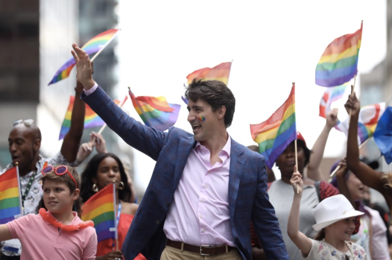 "Love is love. #PrideTO" - კანადის პრემიერ-მინისტრი ლგბტ პრაიდს დაესწრო (ფოტოკოლაჟი)