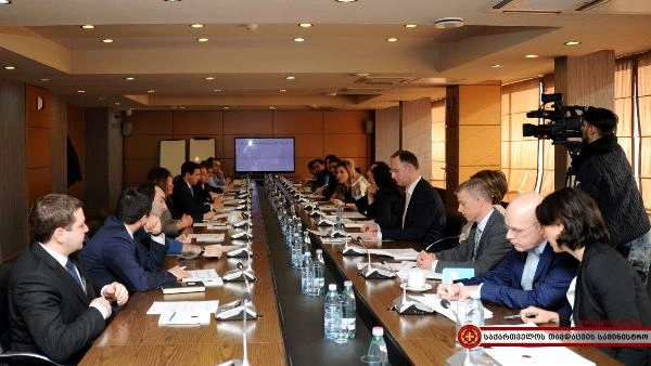 ნატო-საქართველოს არსებითი პაკეტის ერთ-ერთი მიმართულება თავდაცვის ინსტიტუციური აღმშენებლობის სკოლის დაარსებაა