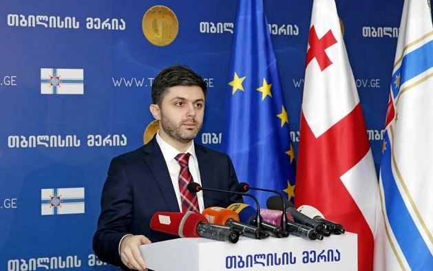ამას მოჰყვება სამართლებრივი რეაგირება - ვიცე-მერი მეტროს მემანქანეებზე