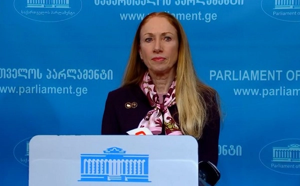 სამწუხარო იყო ადამიანების ნახვა, რომლებიც სავსე ივნენ სიძულვილით, ვფიქრობ, თბილისში ყველა თავს დაცულად იგრძნობს, როცა ვიდეოზე მყოფ ადამიანებს დააპატიმრებენ და დასჯიან - კელი დეგნანი „პრაიდის“ ფესტივლზე