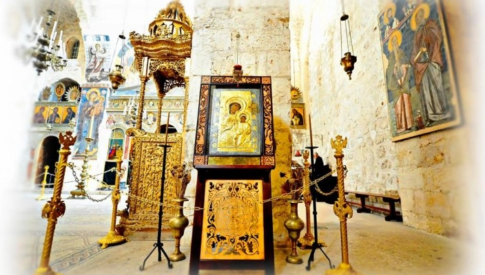 ხილული სასწაული იერუსალიმის ჯვრის მონასტერში - "გაისმა ძლიერი, მჭექარე ხმა" (ვიდეო)