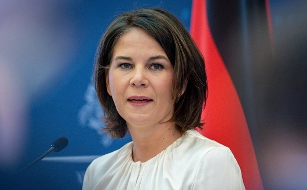 ვლადიმირ პუტინმა უნდა შეწყვიტოს შიმშილის იარაღად გამოყენება - ანალენა ბერბოკი