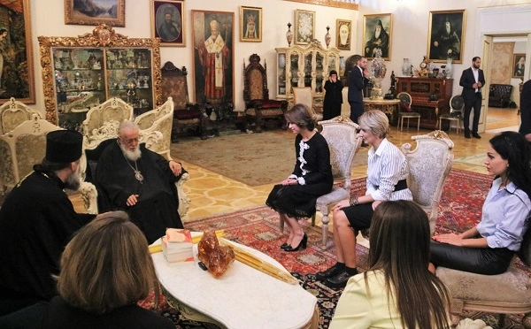 პატრიარქმა დალოცა ჯანდაცვის მინისტრი ეკატერინე ტიკარაძე