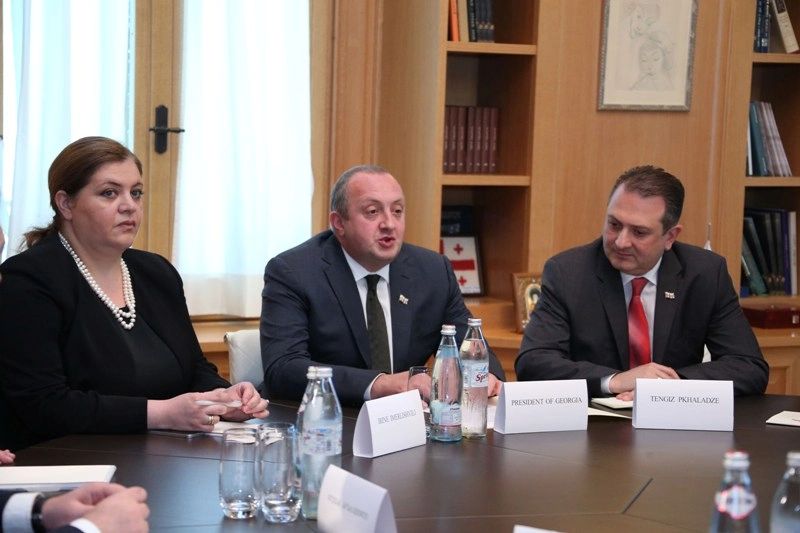 საქართველოს პრეზიდენტი პოლონეთის ეროვნული უშიშროების ბიუროს ხელმძღვანელს შეხვდა 