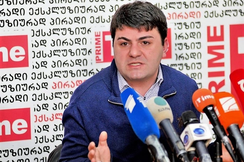 იარაღი, რომელიც მამა გიორგის ბინიდან ამოიღეს, ჟურნალისტ ირაკლი მამალაძეს ეკუთვნის - ადვოკატი