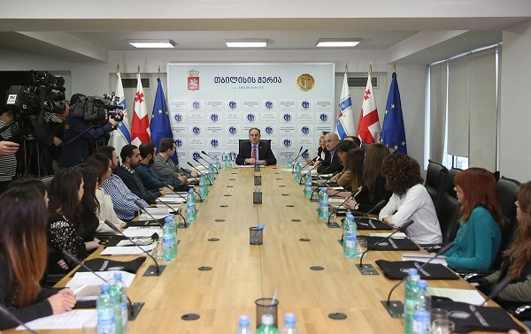 სტაჟიორთა პროგრამა თბილისის არქიტექტურის სამსახურში