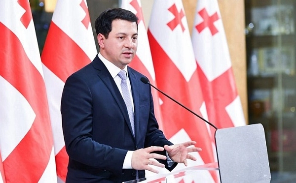 ოპოზიციის ერთმა ნაწილმა 150 დეპუტატის ნაცვლად წარადგინა პრემიერ  მინისტრობის 150 კანდიდატი - თალაკვაძე