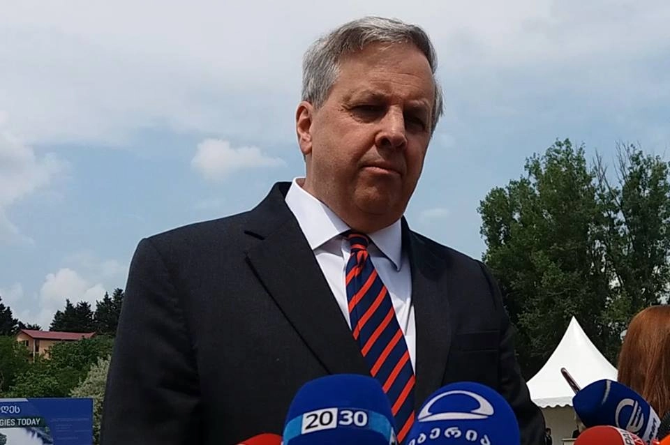 იან კელი: საქართველოში წინასაარჩევნო გარემო ნორმალურდ მიმდინარეობს