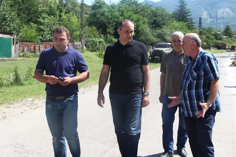 ტყიბულში წყალმომარაგების სისტემის რეაბილიტაცია მიმდინარეობს