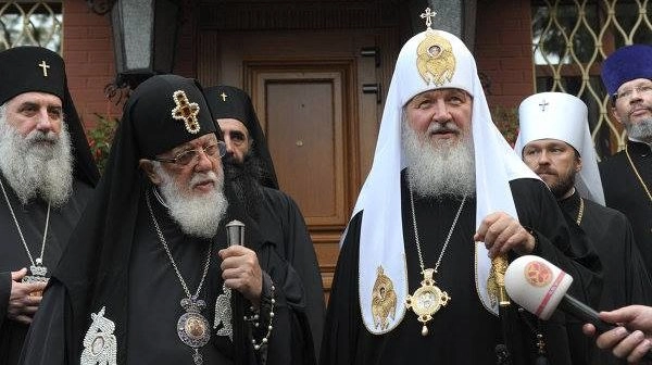 ილია მეორე არჩილ ტატუნაშვილის გადმოსვენების საკითხზე რუსეთის პატრიარქს მიმართავს