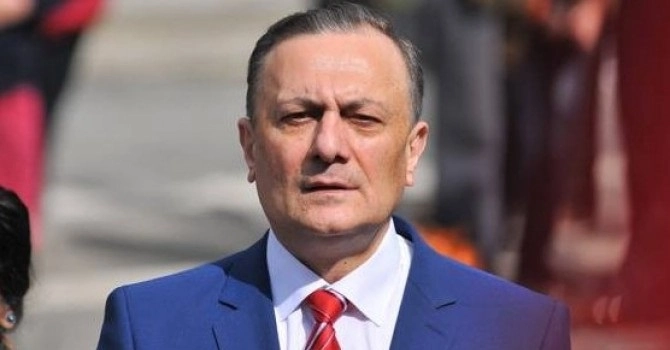 „ყაზტრანსგაზი“ ხელში ჩაიგდეს კახა კალაძემ და მაფიოზა ბეჟუაშვილმა და უსაფრთხოება დაიკიდეს ფეხებზე - შალვა ნათელაშვილი
