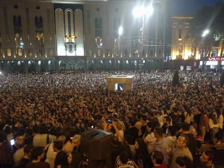 საპროტესტო აქცია პარლამენტთან დღეს განახლდება