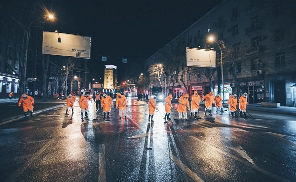 დედაქალაქის ქუჩები სადეზინფექციო საშუალებებით ირეცხება