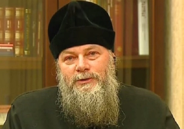 საქართველოს ყოფილი პრეზიდენტი უპრინციპო და უსინდისო ადამიანია - მეუფე პეტრე