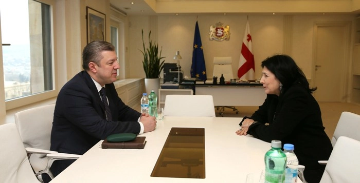რაზე ისაუბრეს ერთმანეთის პირისპირ გიორგი კვირიკაშვილმა და სალომე ზურაბიშვილმა