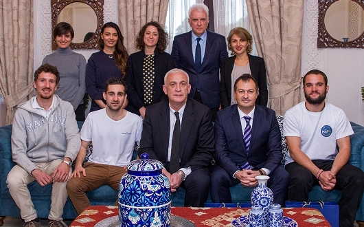 თბილისის მუნიციპალიტეტის საკრებულომ ფრანგ ტურისტებს უმასპინძლა