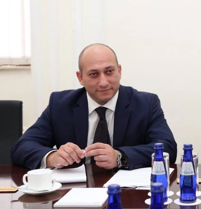 საგარეო საქმეთა მინისტრის მოადგილედ ალექსანდრე ხვთისიაშვილი დაინიშნა