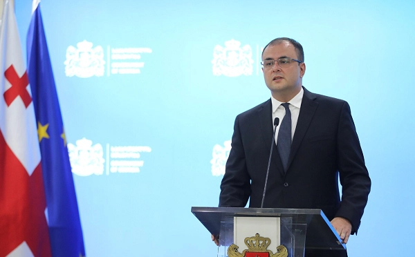 მთელი ამ კამპანიის მიზანი არის ის, რომ საერთაშორისო პრესის ფურცლების აჭრელების შედეგად საერთაშორისო საზოგადოებაში შეიქმნას სურათი, თითქოს მიხეილ სააკაშვილი იყო მოწამლული - რატი ბრეგაძე