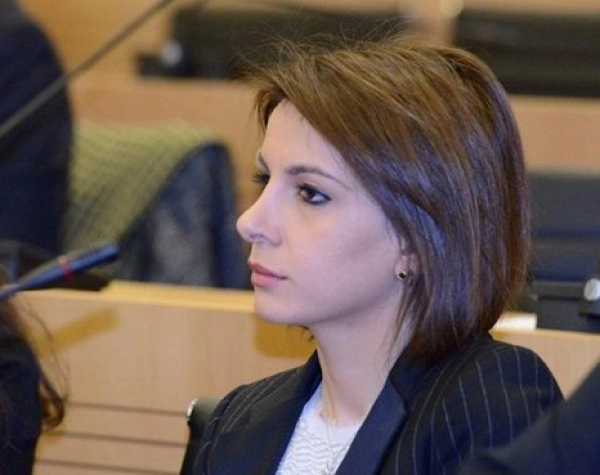 ჩუგოშვილი 143 მსჯავრდებულის შეწყალებასთან დაკავშირებით პოლიტიკურ პასუხისმგებლობას პრეზიდენტის ინსტიტუტს აკისრებს